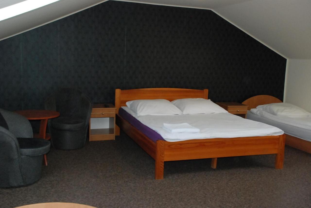Hotelik Manhatan Radzyn Podlaski Bagian luar foto