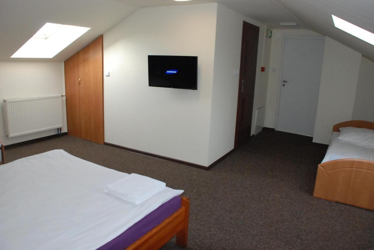 Hotelik Manhatan Radzyn Podlaski Bagian luar foto