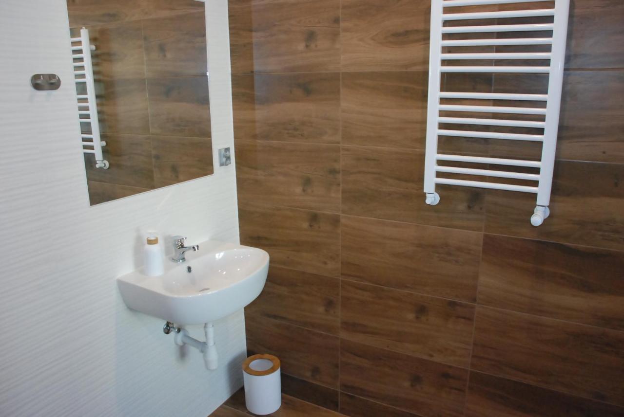 Hotelik Manhatan Radzyn Podlaski Bagian luar foto